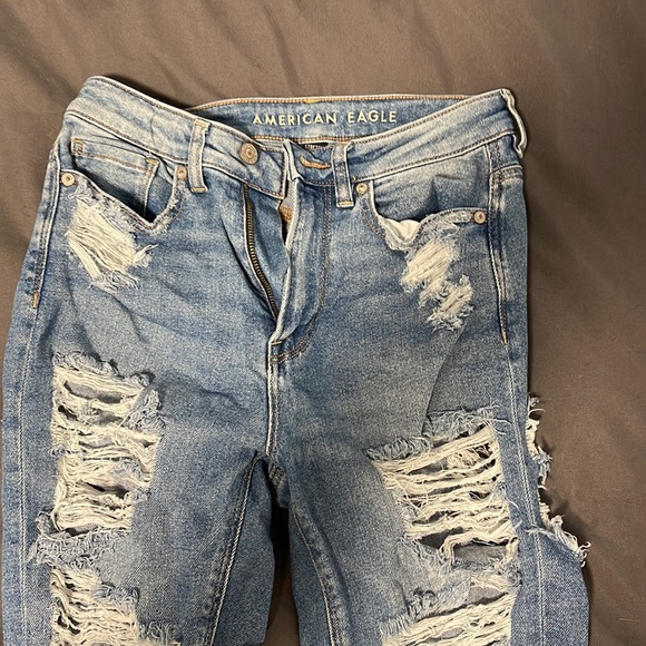 American eagle ripped mom jeans. - Picture 2 of 4